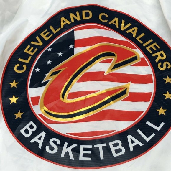 Boy's NBA Cleveland Cavaliers Coach Jacket nwt - Picture 11 of 11